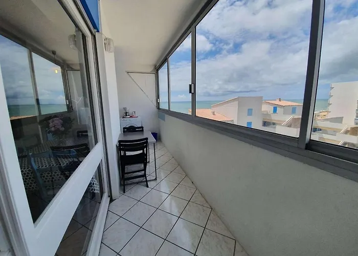 Appartement Au Bord De Pour 4 à - Fr-1-224c-418