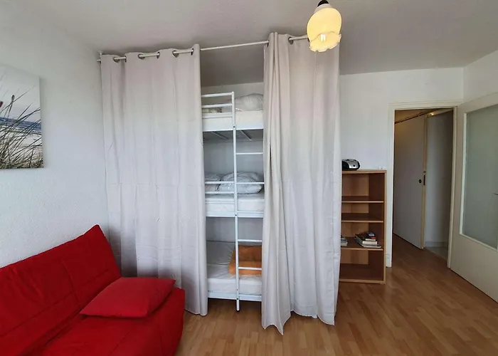 Appartement Au Bord De Pour 4 à - Fr-1-224c-418
